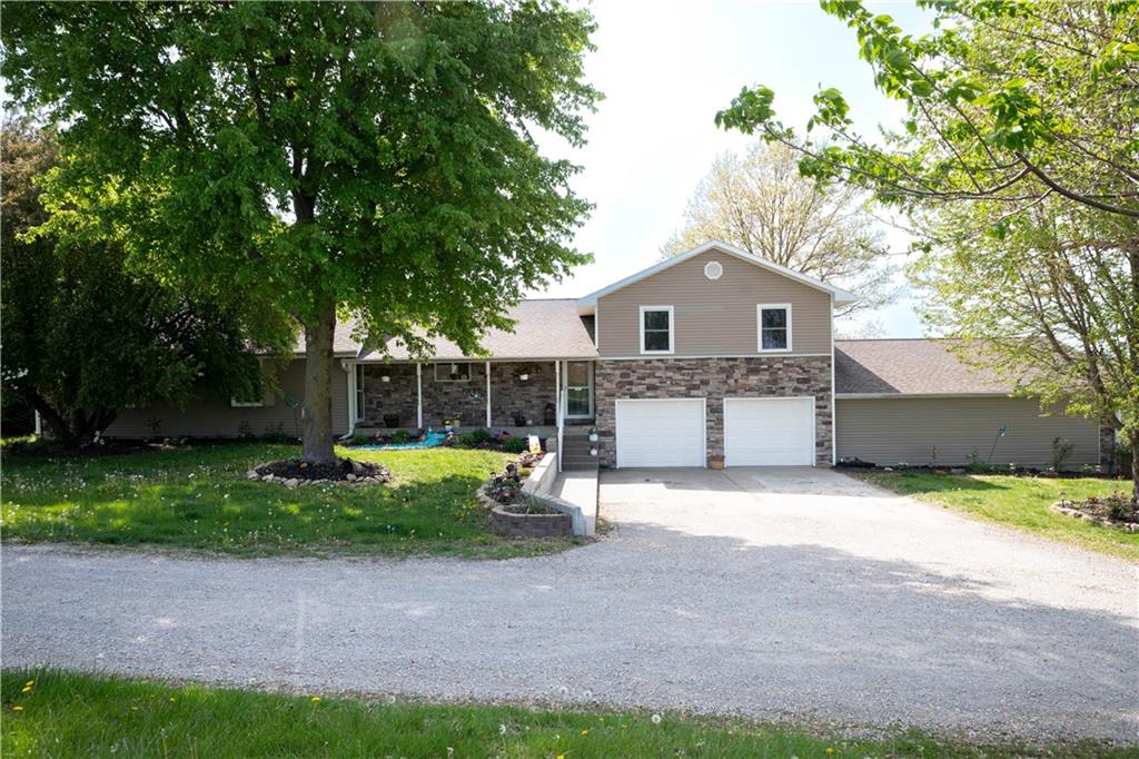 25833 N Highway 41 Highway Property Photo