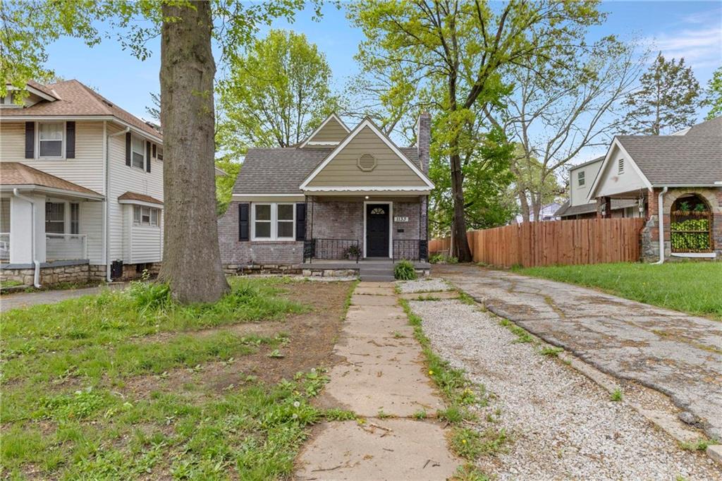 1133 E 75th Street Property Photo