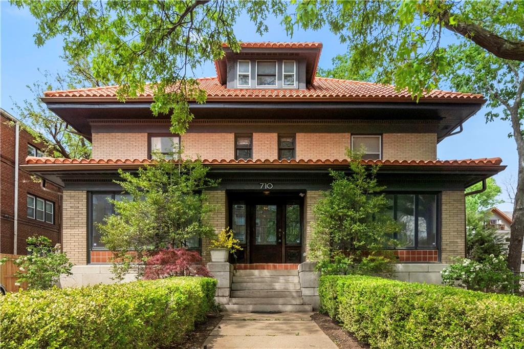 710 E Armour Boulevard Property Photo