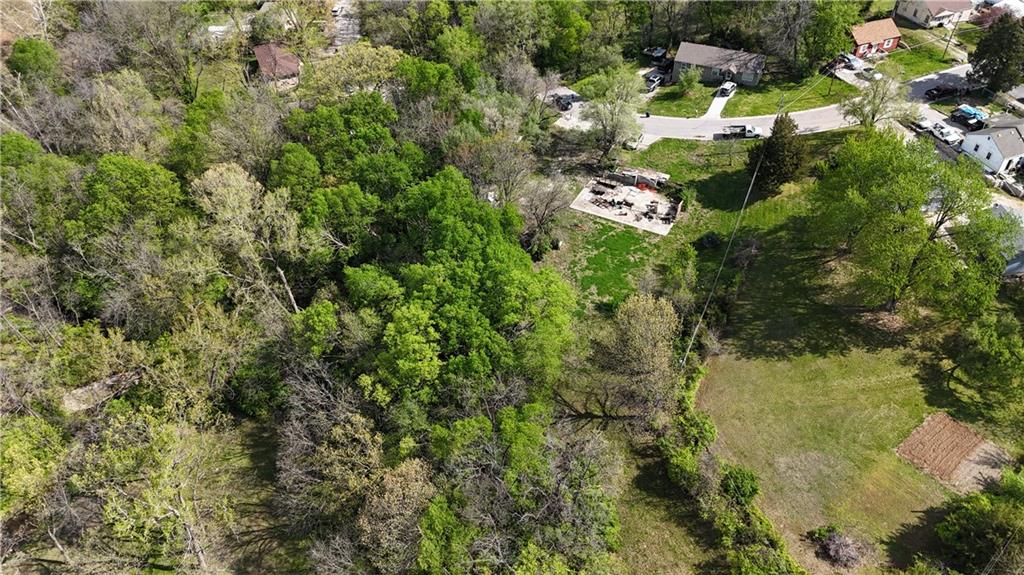 5051 Walker Avenue Property Photo 7