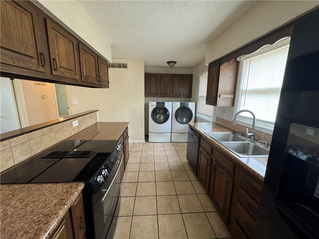 8833 Hickory Lane Property Photo 8