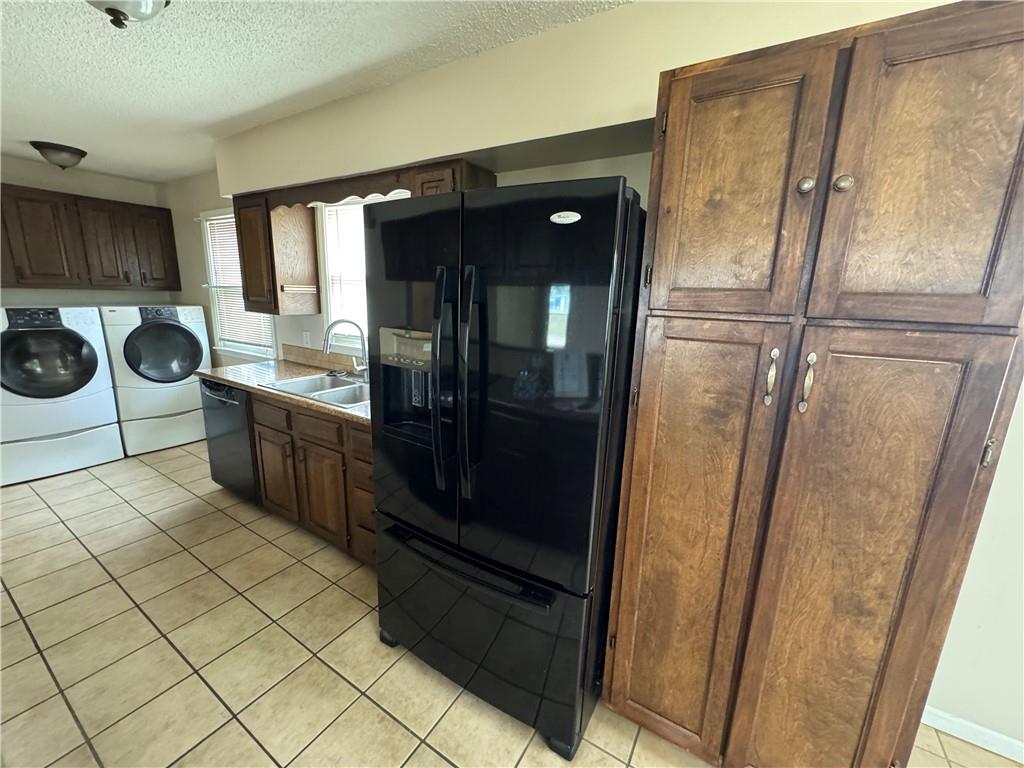 8833 Hickory Lane Property Photo 9