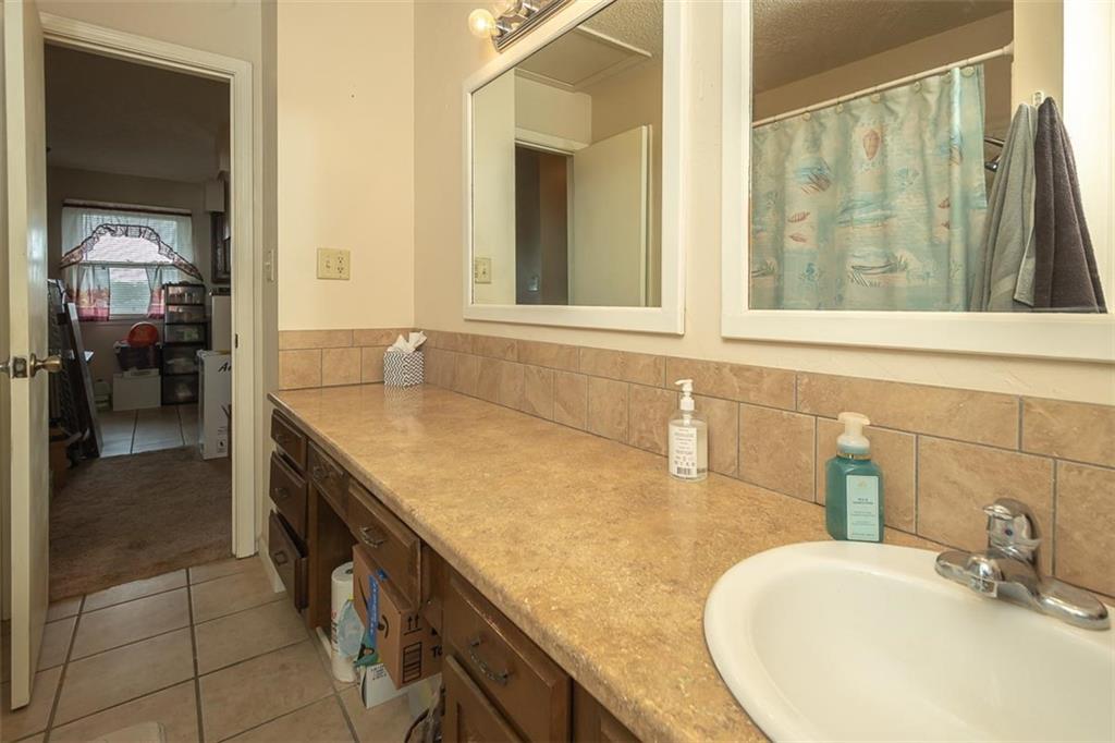 8833 Hickory Lane Property Photo 12