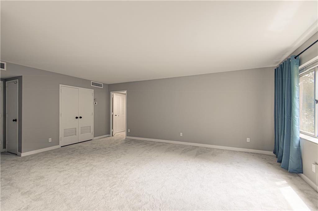 4550 Warwick Boulevard Property Photo 35