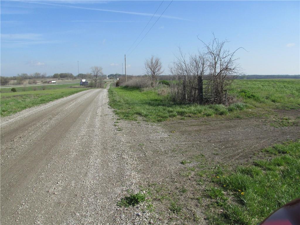 Ne Hinchey Lane Property Photo 8