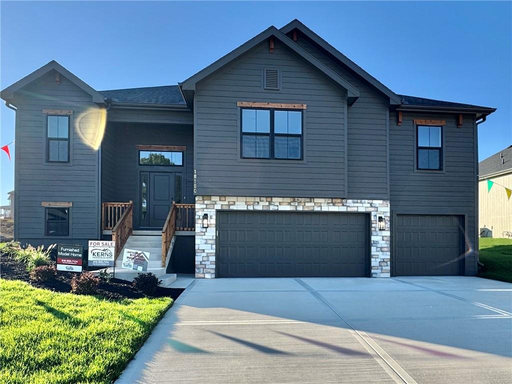 18180 Nw 127th Street Property Photo 1