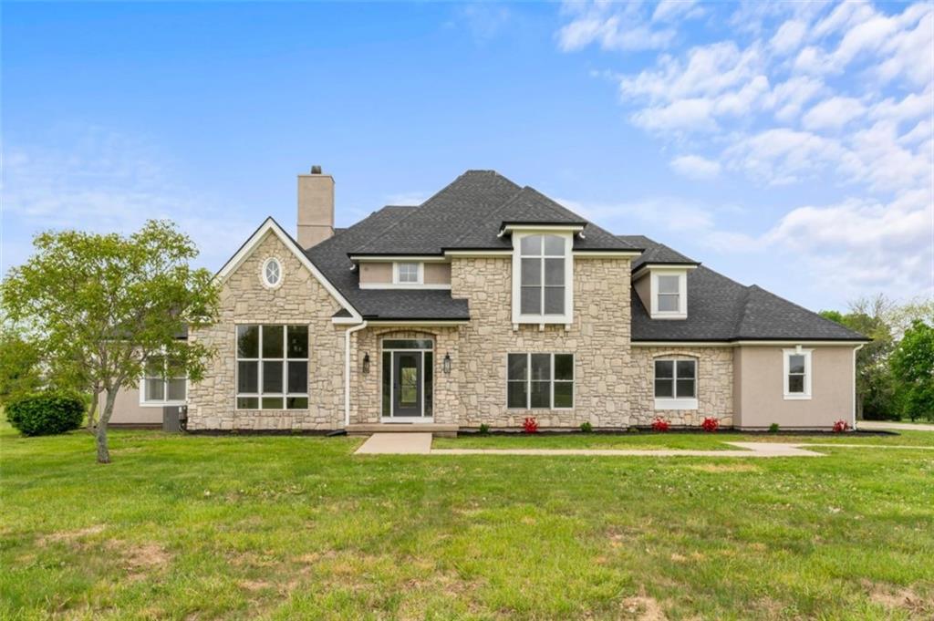 25325 Lawnwood Court Property Photo