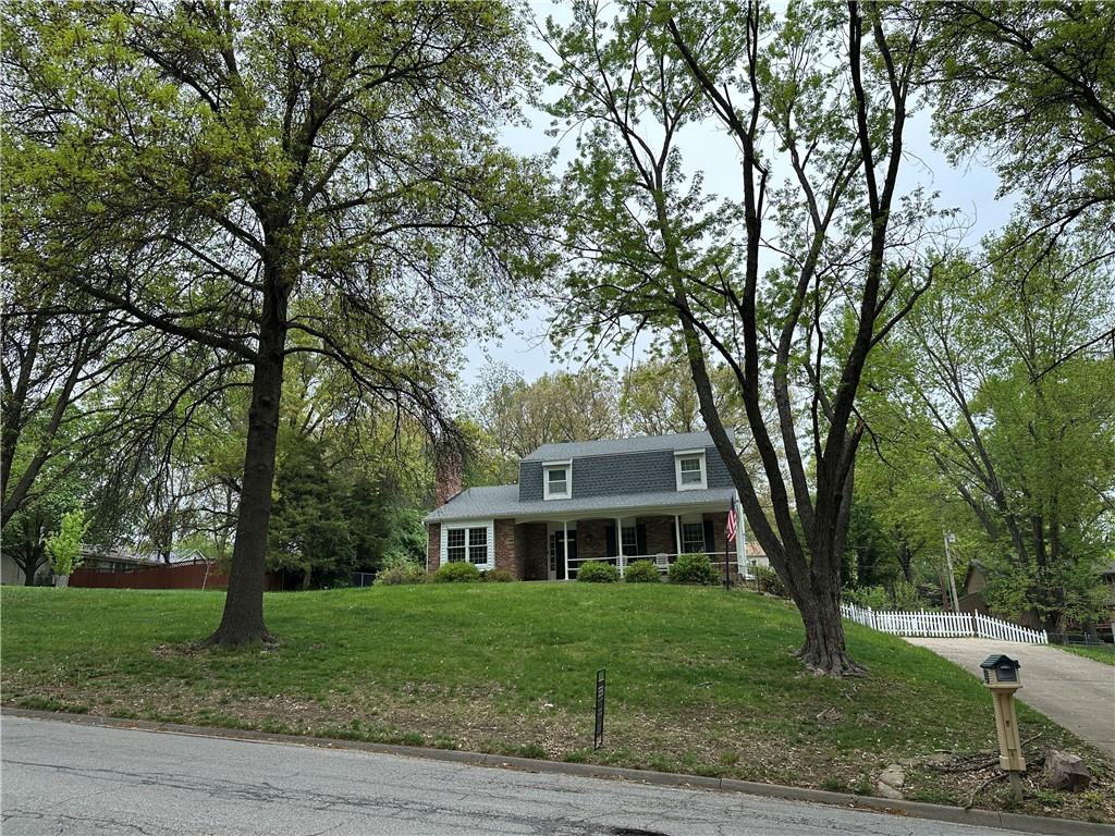 1142 Limit Street Property Photo 1