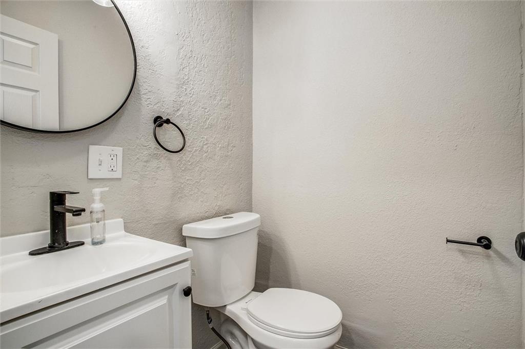 813 Isley Boulevard Property Photo 8