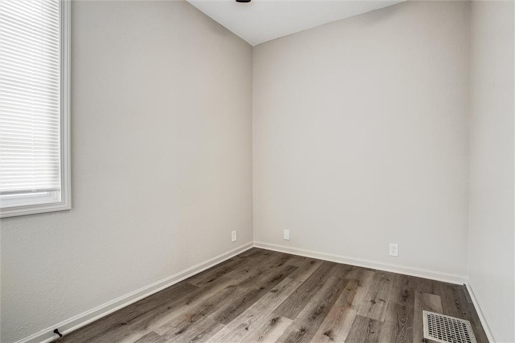 813 Isley Boulevard Property Photo 9