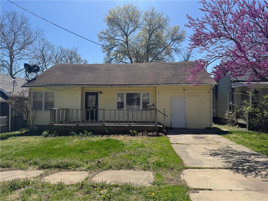 931 Pacific Street Property Photo
