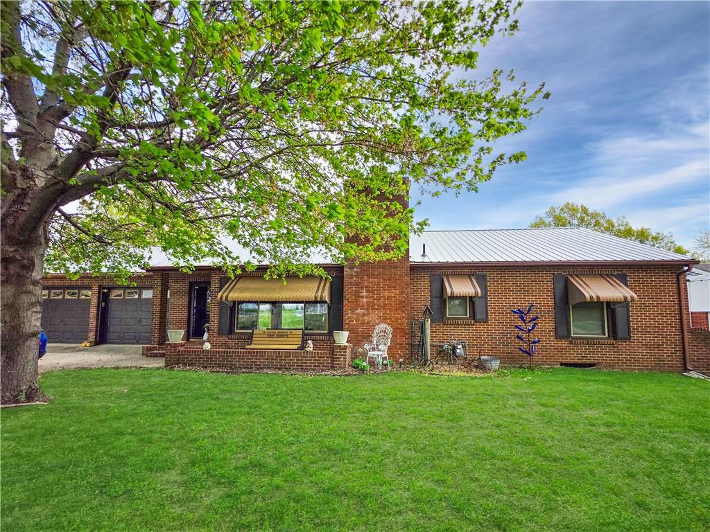 912 S Business Highway 13 N/a Property Photo 1