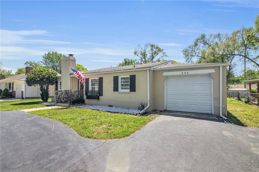 3609 Gibbs Road Property Photo 1