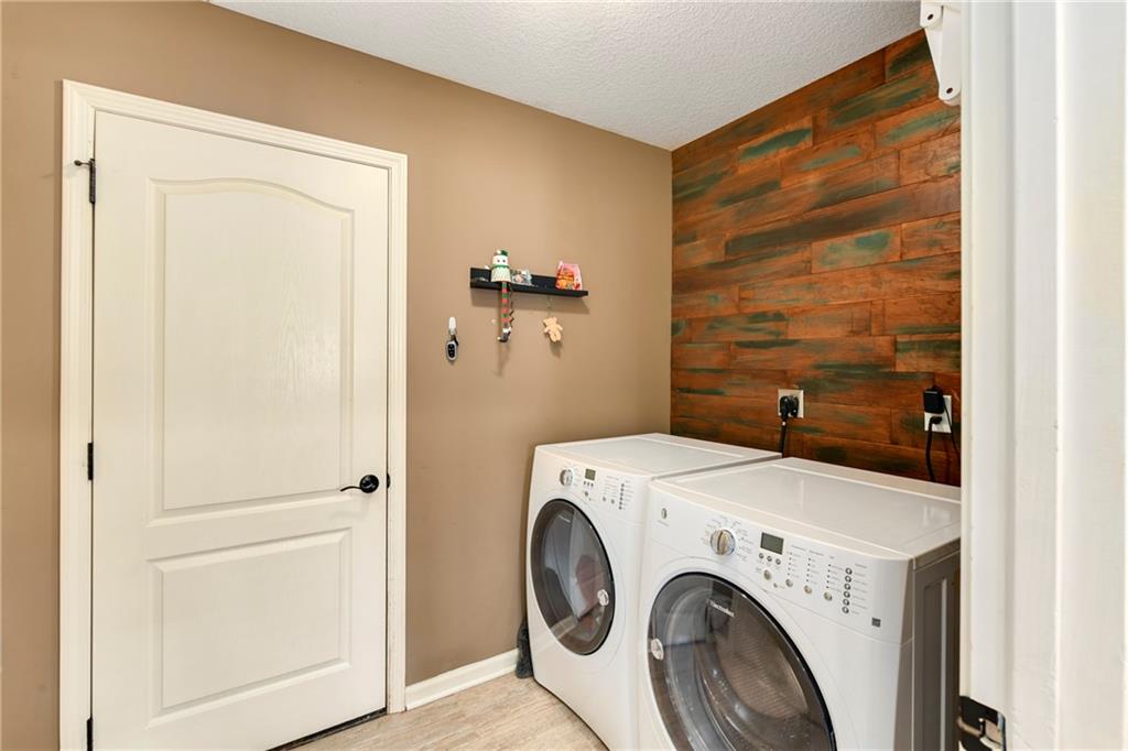 2136 Alder Street Property Photo 14