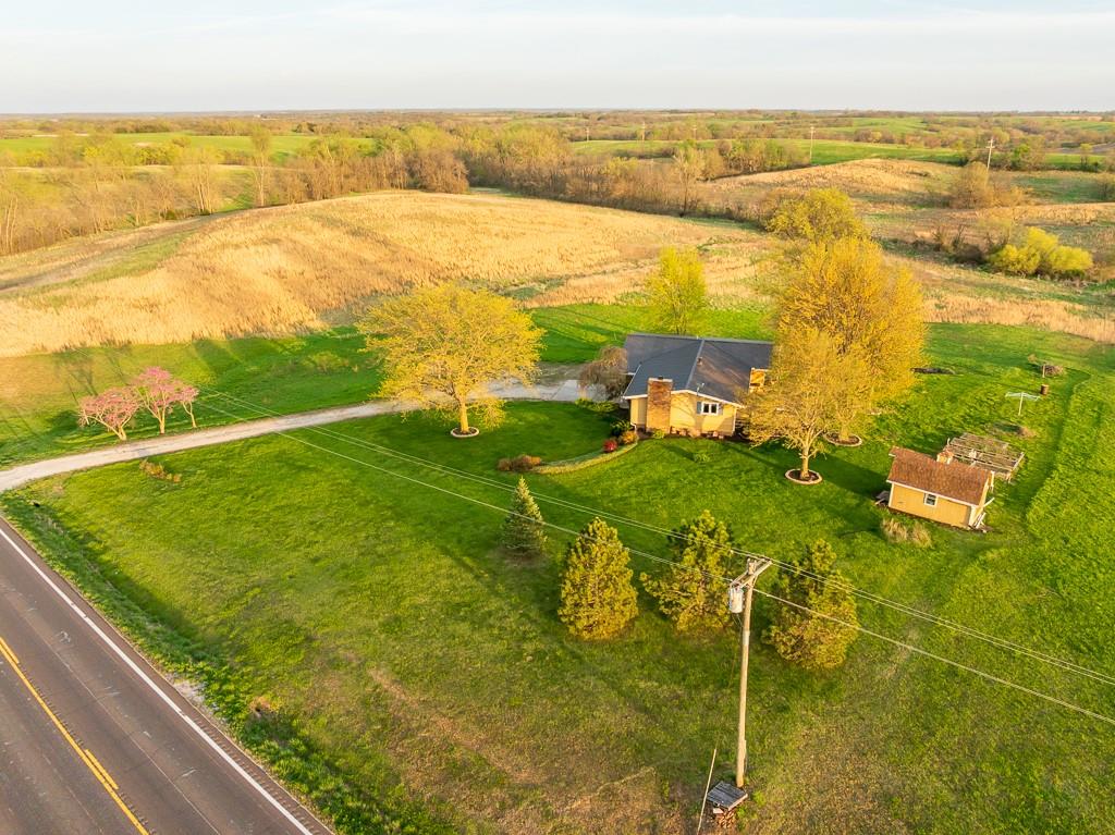 44301 6 Highway Property Photo