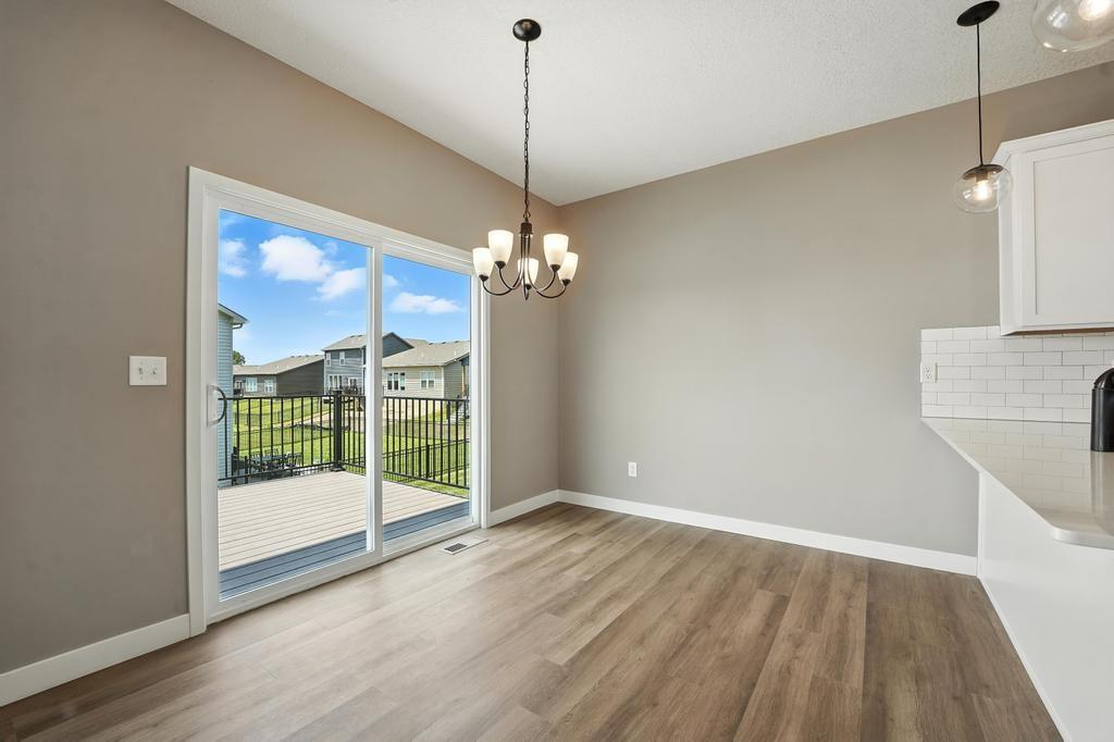 12512 S Parkwood Lane Property Photo 3