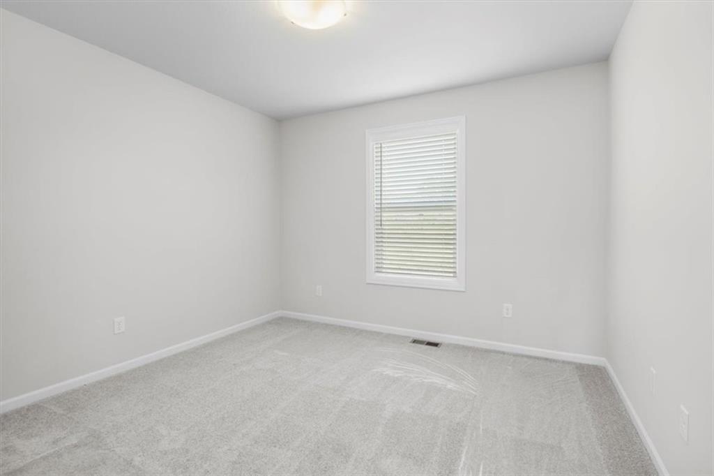 417 Se Maxwell Drive Property Photo 28
