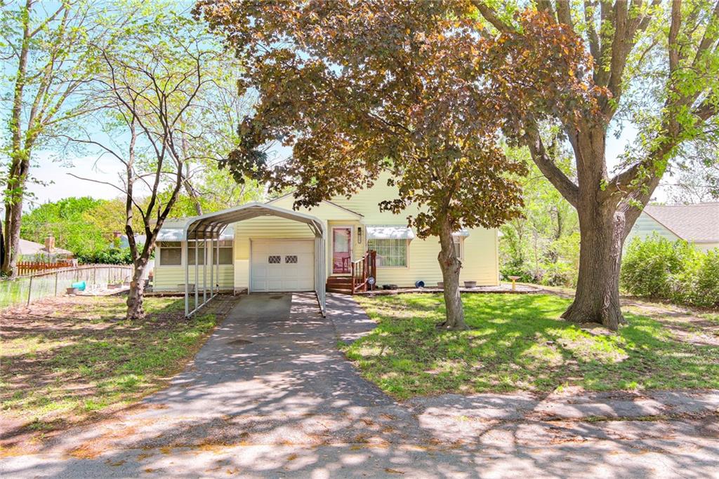 4649 N Kansas Avenue Property Photo