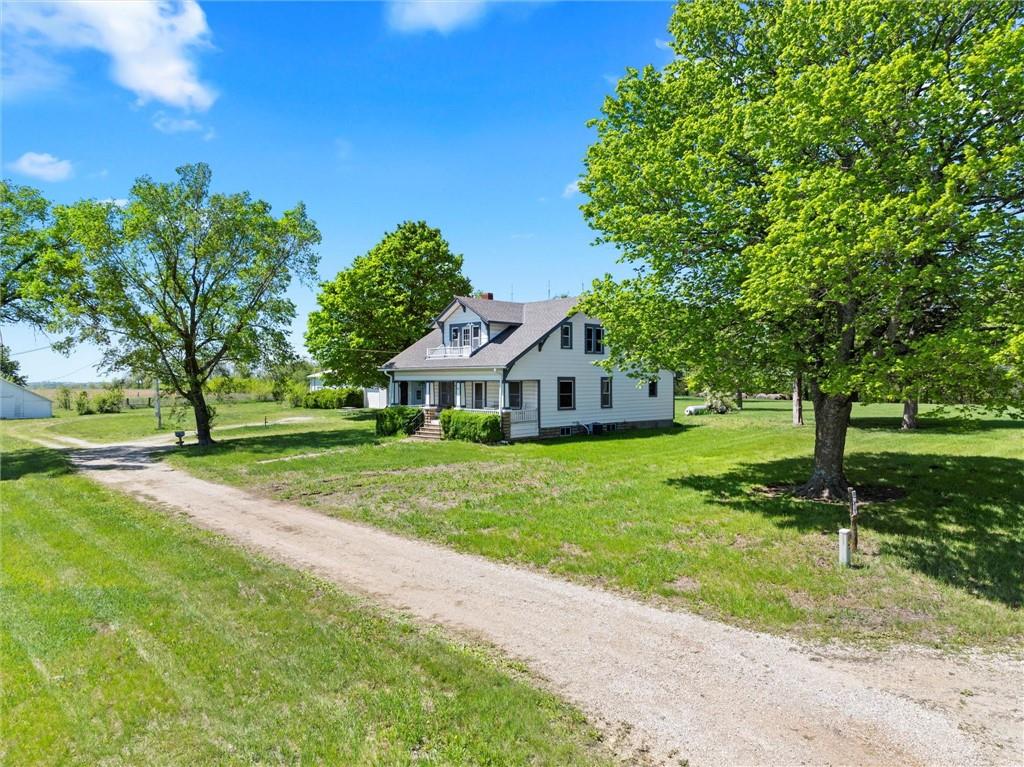 657 N 400 Road Property Photo 1