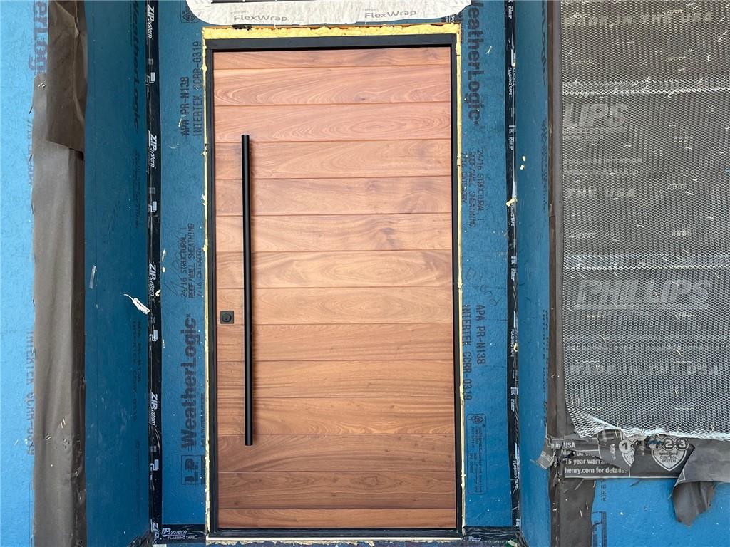 9410 Deer Run Street Property Photo 5