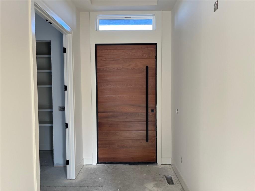 9410 Deer Run Street Property Photo 6