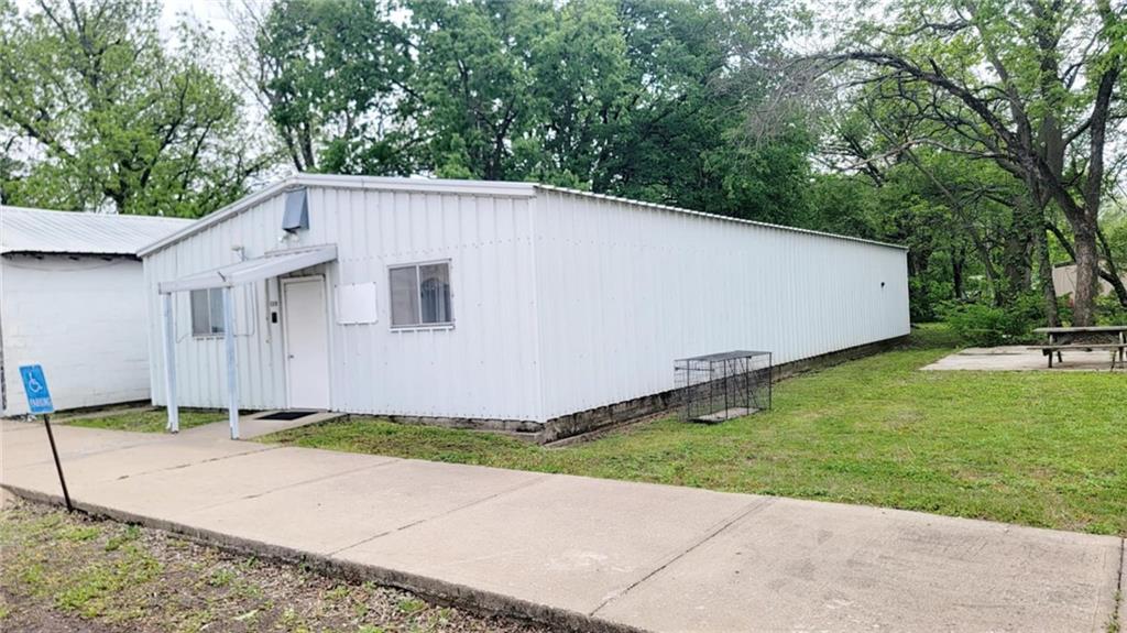 228 E Main Street Property Photo