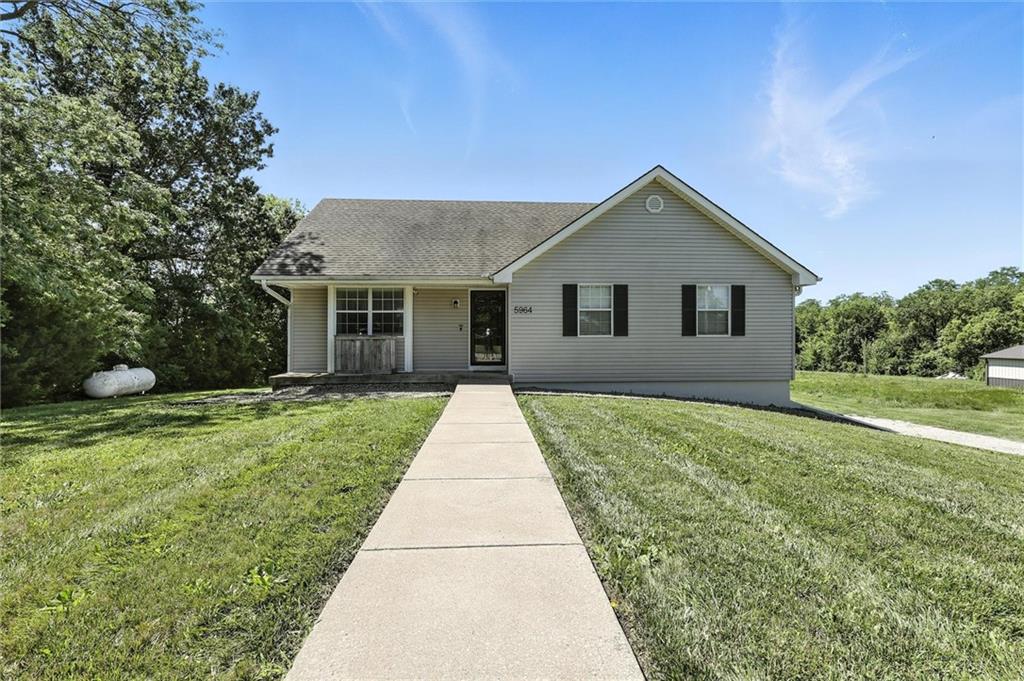 5964 Se Hilltop Road Property Photo 1