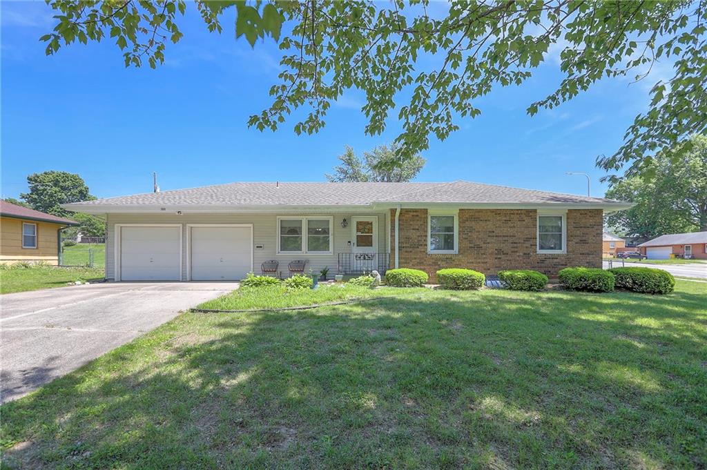 3809 S Greenwich Lane Property Photo 1