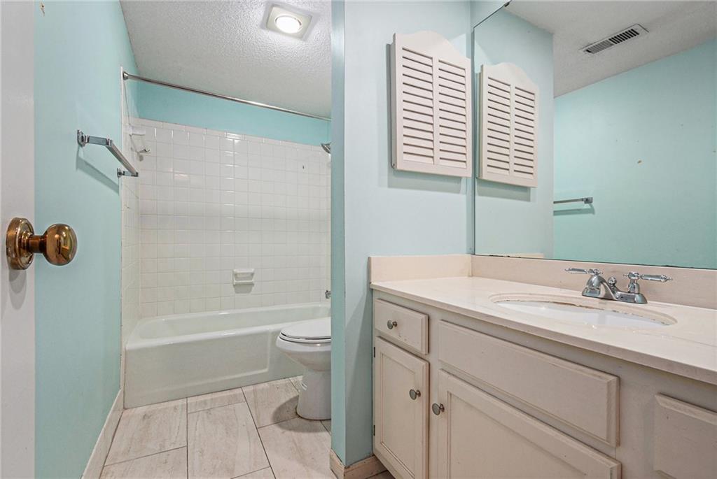 6724 W 109th Street Property Photo 16