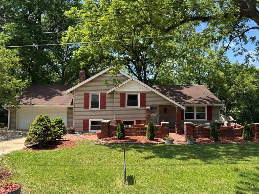 2806 S Whitney Avenue Property Photo 1