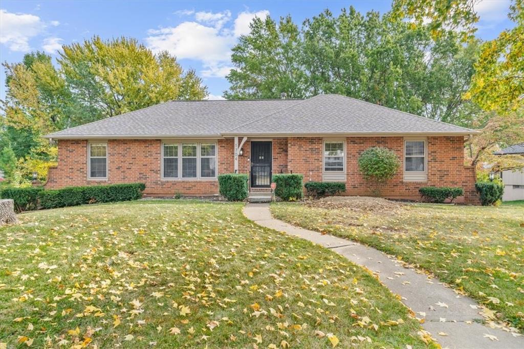 1704 Nw Birch Circle Property Photo 1