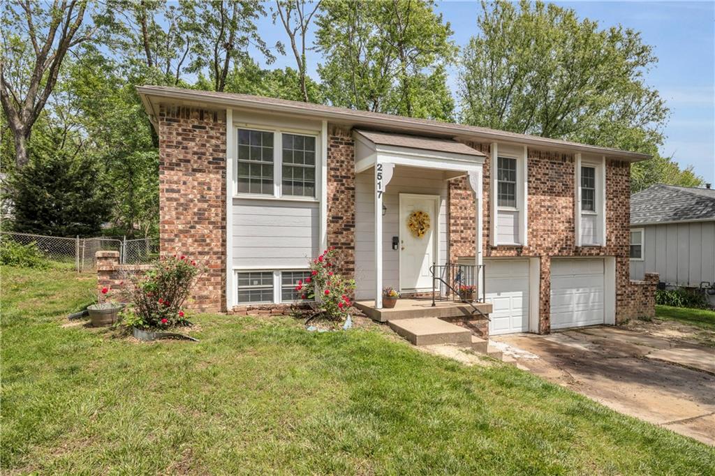 2517 Nw Kingsridge Drive Property Photo 1