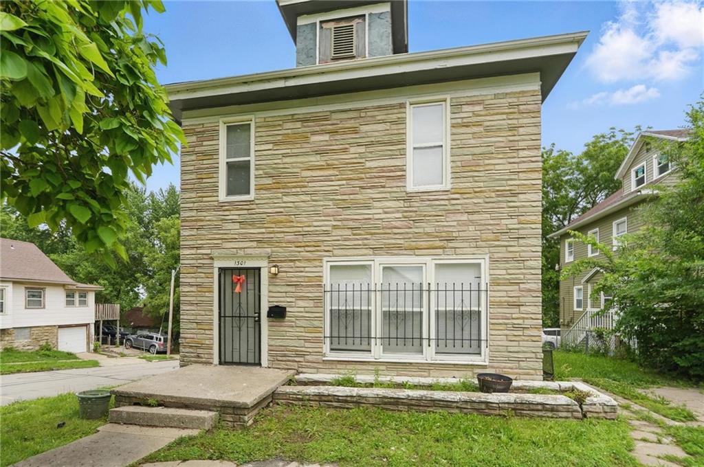 1301 Bennington Avenue Property Photo 1