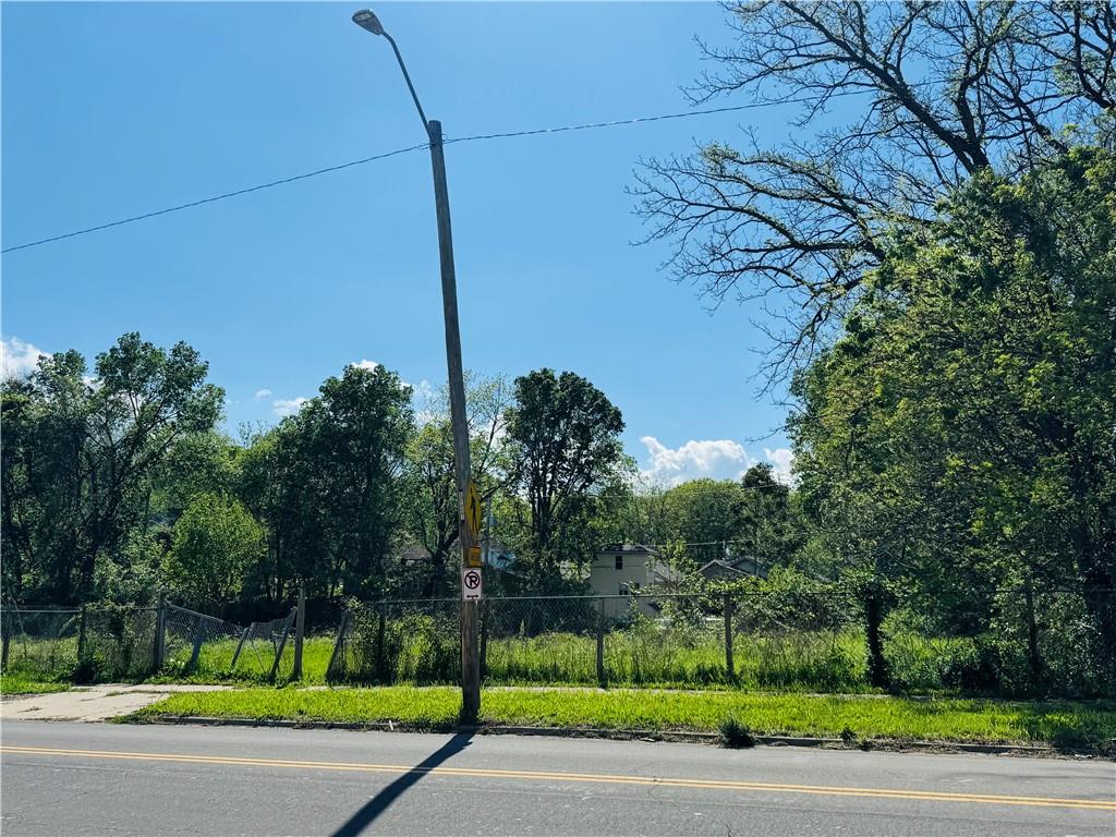 2810 Cleveland Avenue Property Photo 3
