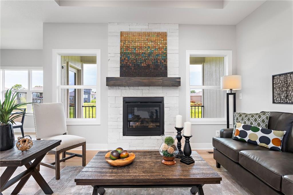 17122 W 168th Place Property Photo 15