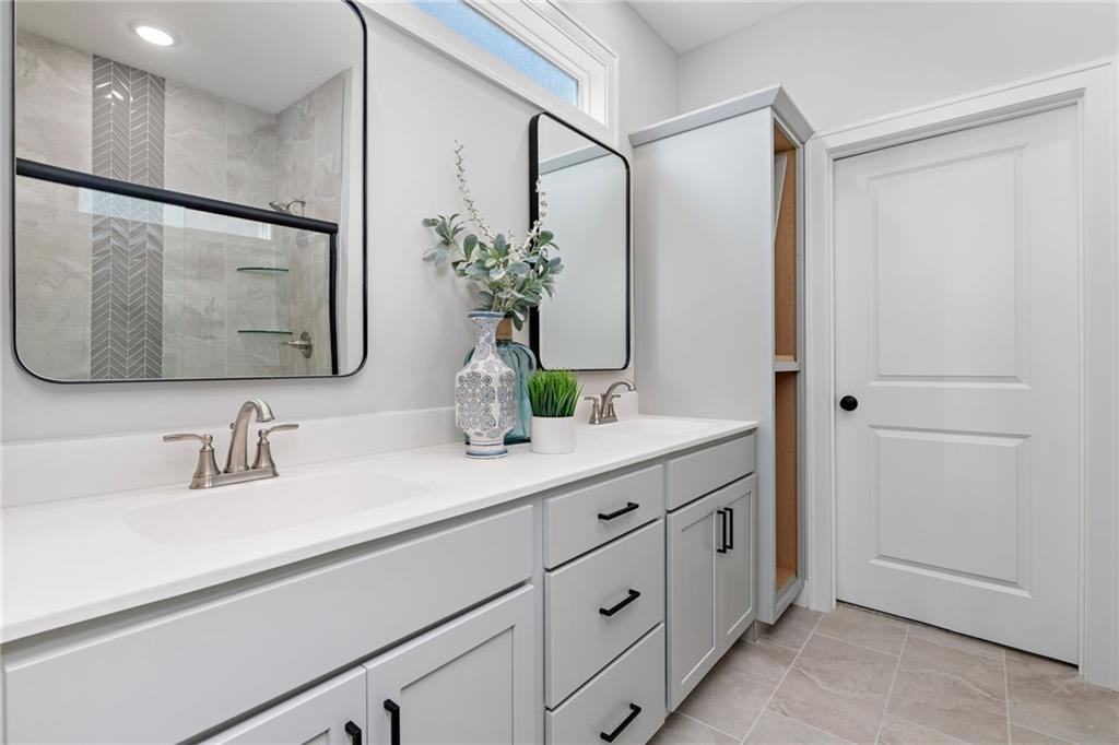 17122 W 168th Place Property Photo 31
