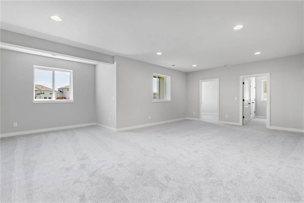 17122 W 168th Place Property Photo 37