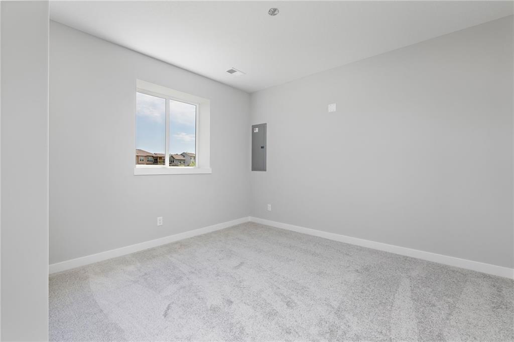 17122 W 168th Place Property Photo 43