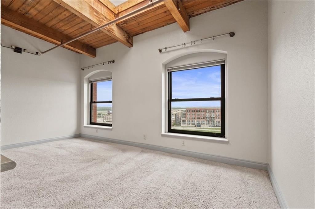 609 Central Street Property Photo 1