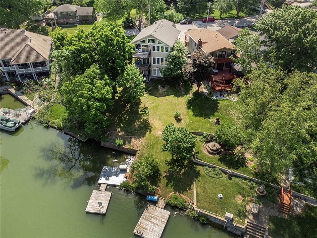 14 Emerald Shore Drive Property Photo 1