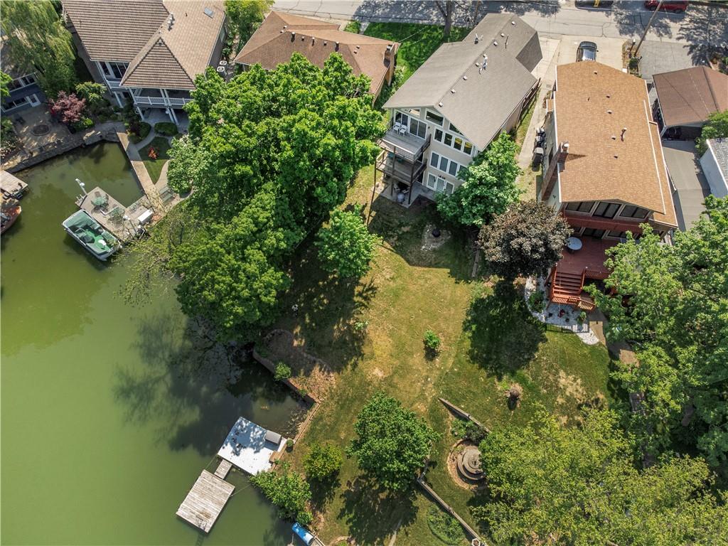 14 Emerald Shore Drive Property Photo 1