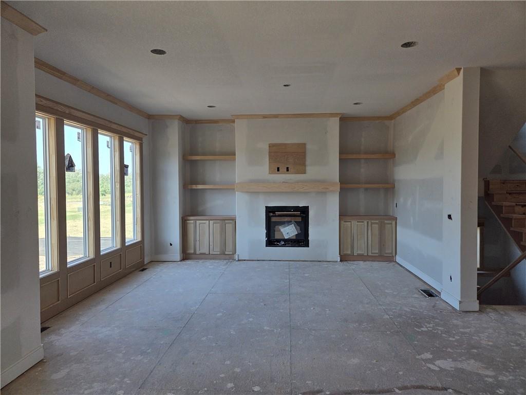17431 W 169th Terrace Property Photo 3