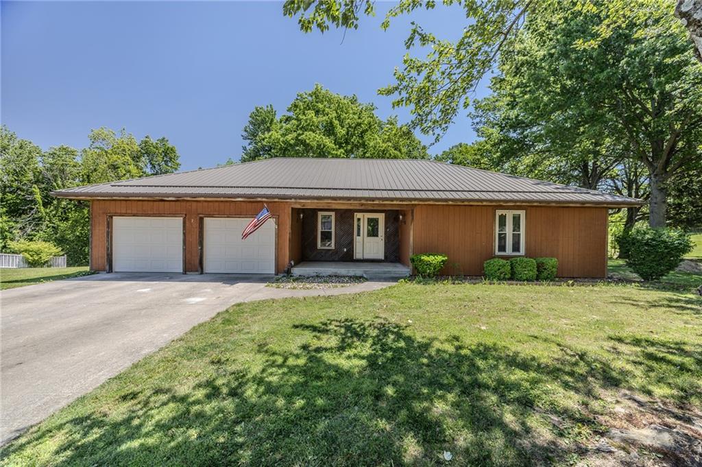 2 Sunset Drive Property Photo