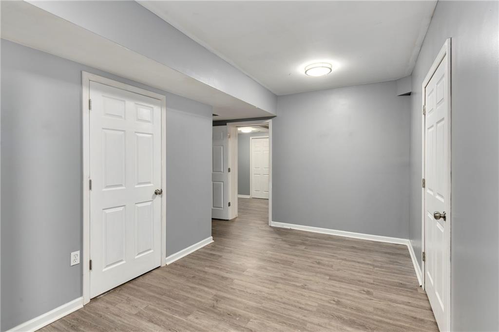 571 Hithergreen Drive Property Photo 34