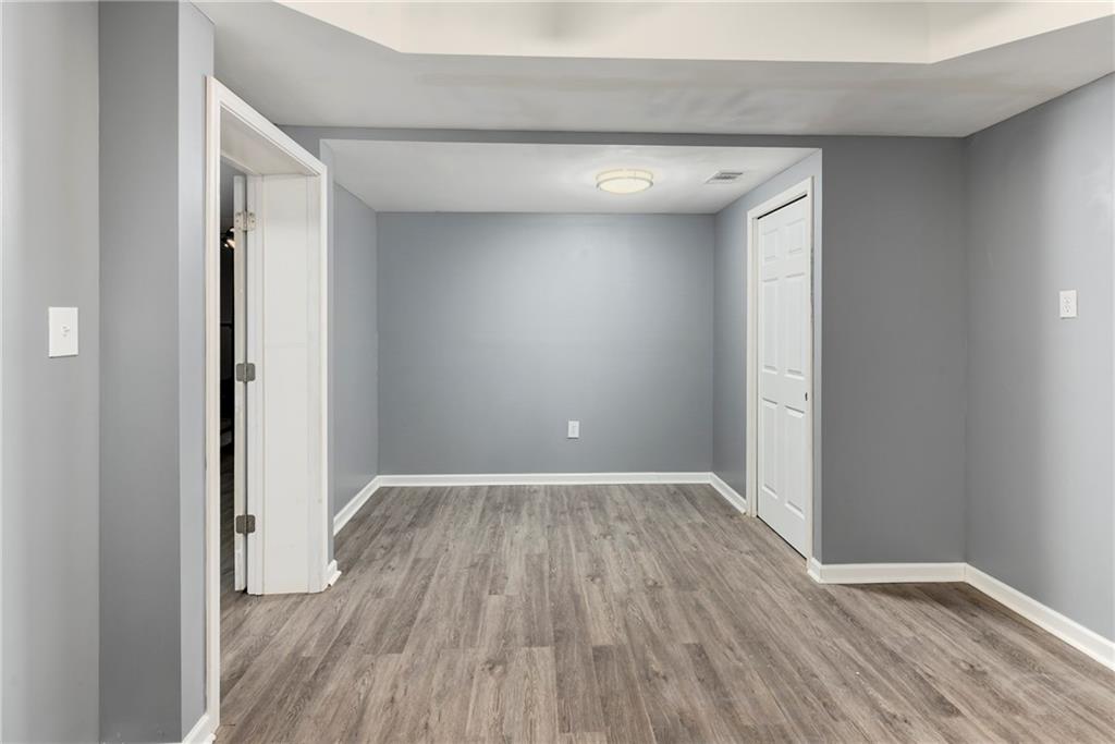 571 Hithergreen Drive Property Photo 38