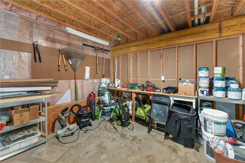 571 Hithergreen Drive Property Photo 40