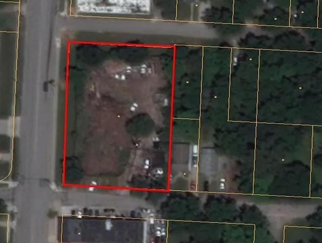 2605 E 78th Terrace Property Photo 4