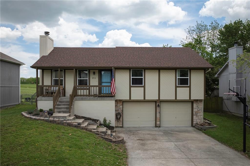 211 Parkway Drive Property Photo