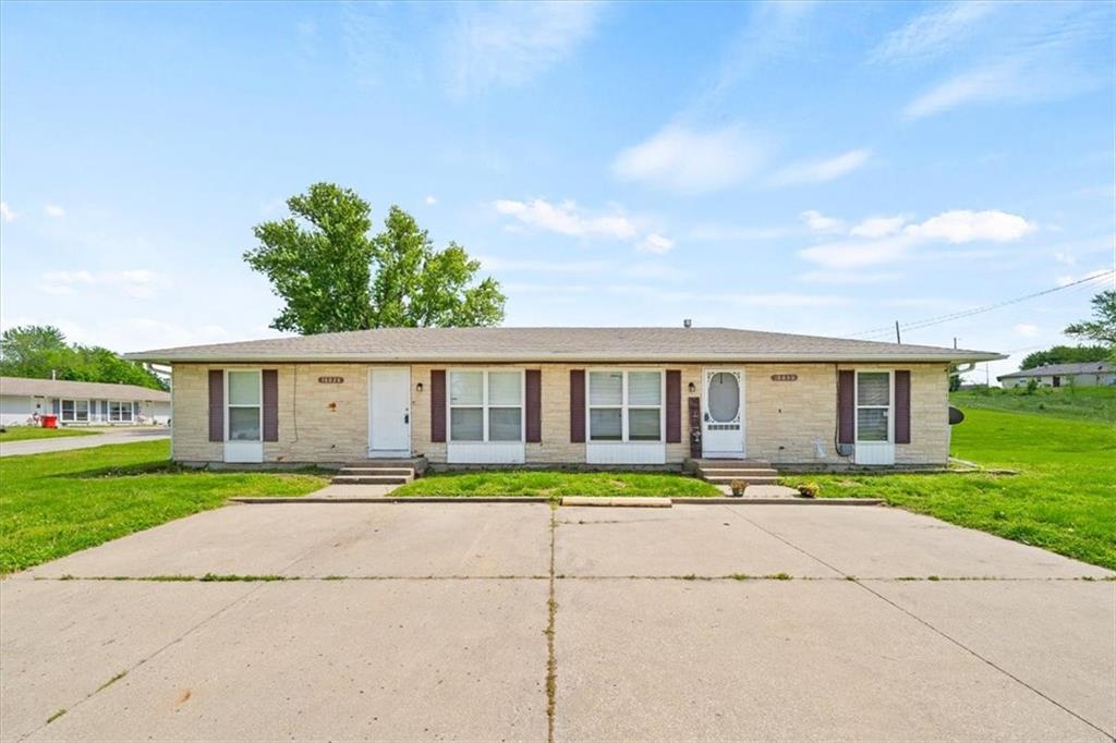 18828-30 E Wigwam Place Property Photo