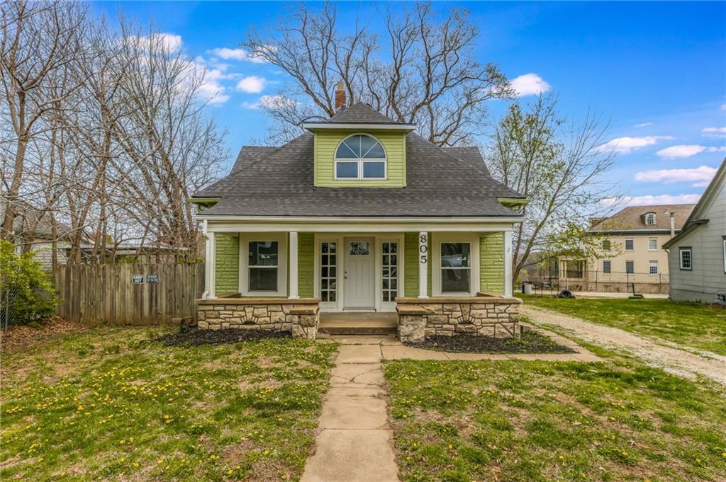 805 St Louis Avenue Property Photo 1